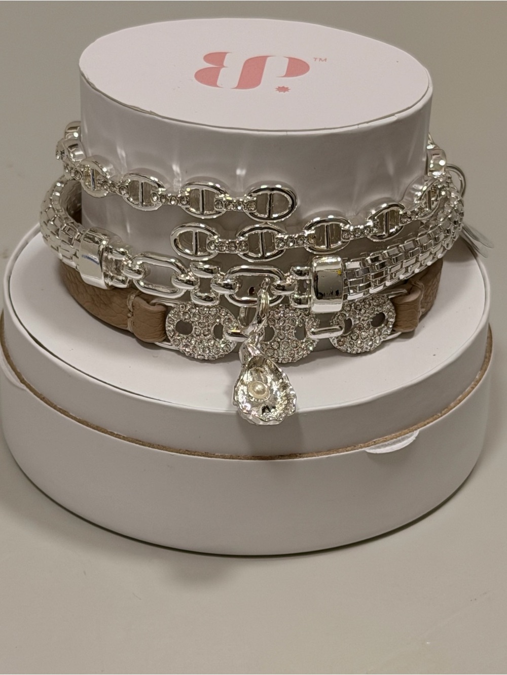 Bomb Party NWT! “Lustre of the Deep” Oyster Bracelet Stack - Picture 2 of 6